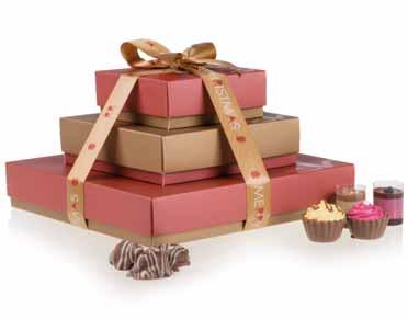 3680 CHRISTMAS SQUARE MAXI 215x215x40 mm 225 g 12 výborných čokoládových dortíků Cupcakes