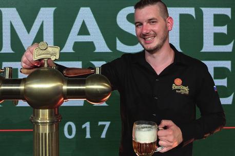 Mistr výčepní 2006 Miroslav Štych Pilsner Urquell Master Bartender 2017 Všichni víme, že sládek pivo vaří, ale tím, kdo ho dělá, je výčepní.