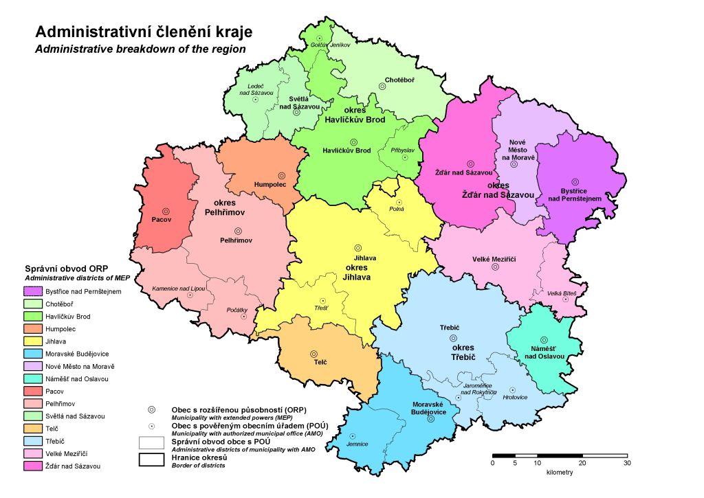 Okres Rozloha [km 2 ] Počet obyvatel Hustota osídlení [obyv/km 2 ] Počet obcí Havlíčkův Brod 1 265 94 885 75 120 Jihlava 1 199 112 417 94 123 Pelhřimov 1 290 72 061 56 120