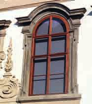 Důvody, pro které lze či nelze akceptovat odstranění stávajících oken, musí být uvedeny v odůvodnění odborného vyjádření, potažmo závazného stanoviska.
