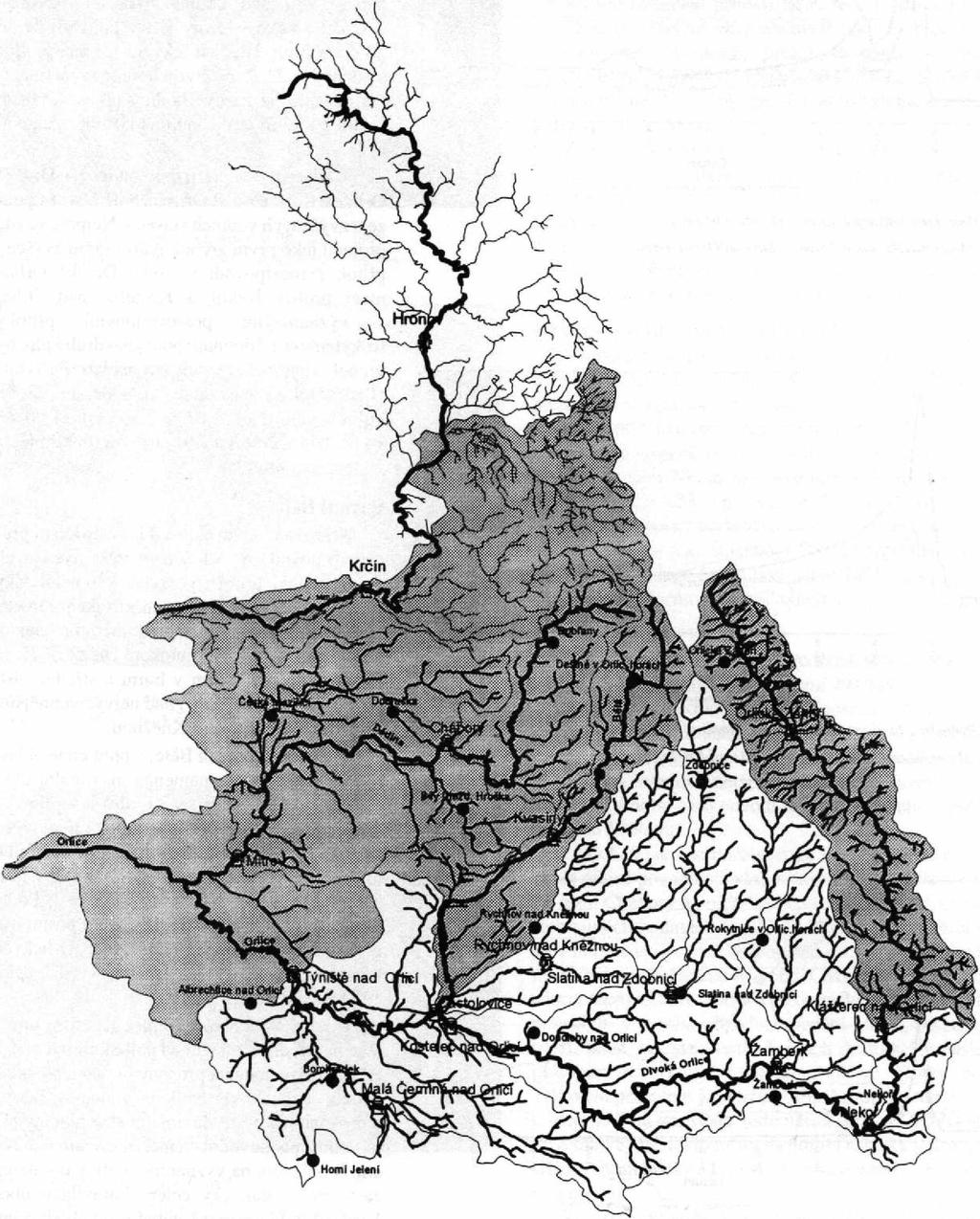 13 Říční síť a rozmístěni stanic ČHMtí v území dotčeném povodněmi. Fig. 13.