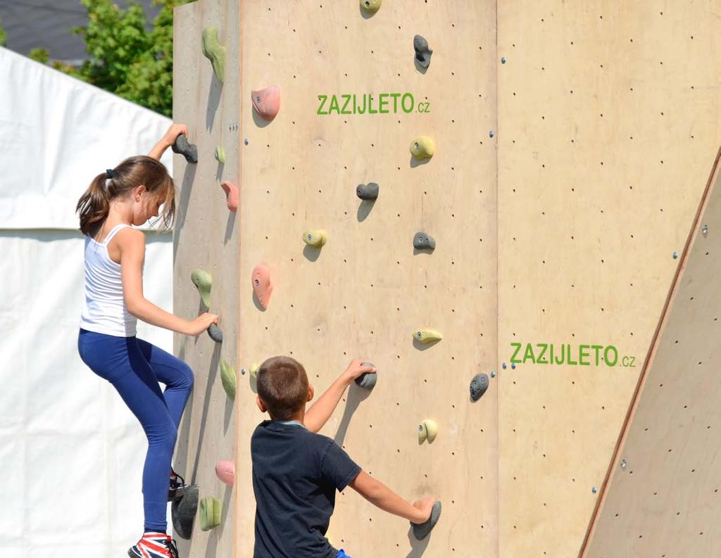 ADRENALIN 30 Horolezecká stěna VZHŮRU DO OBLAK Malá mobilní horolezecká stěna, typu