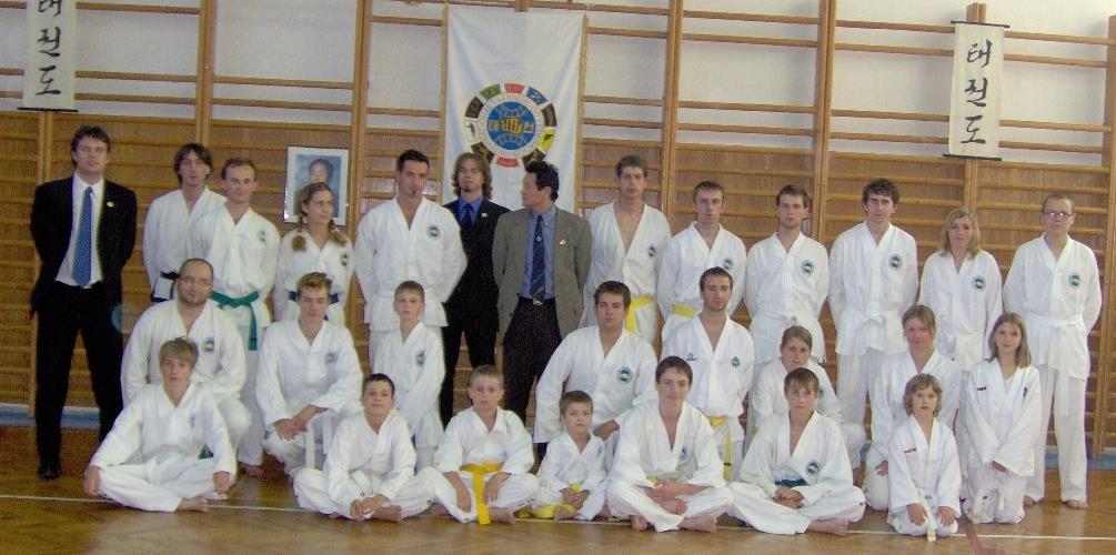 2006 Pardubice 2005: White belts, zkoušky na žákovské stupně - dodnes