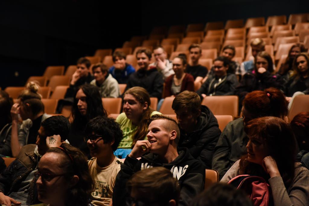 LITOMYŠL Úterý 4. 4. 8:00 Kino Sokol Kyberdžihád SŠ a VOŠ Pedagogická, SŠ zahradnická a technická + debata s Markétou Kutilovou 10:00 Kino Sokol Projekce č. 1 2. ZŠ U školek Litomyšl Středa 5. 4. 8:00 Gymnázium Projekce č.