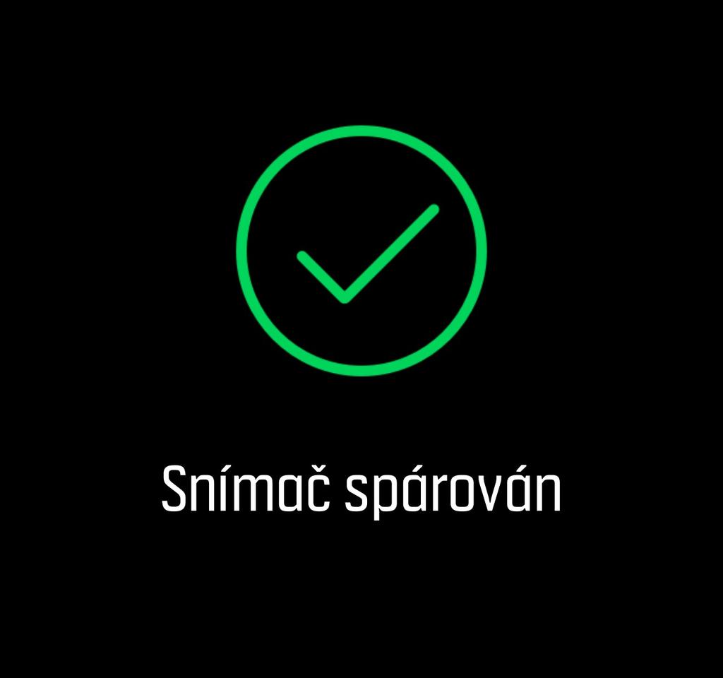 4. Aktivujte snímač (pokyny naleznete v návodu k použití snímače) a stiskněte prostřední tlačítko. 5. Počkejte na dokončení párování.