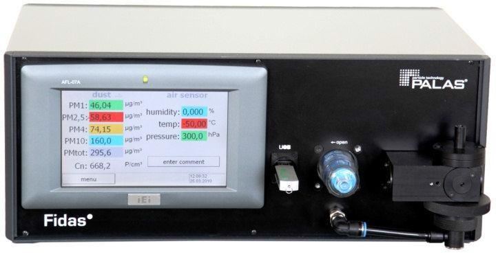 Analyzátor prašného aerosolu: Prachový analyzátor Palas FIDAS 200: Analyzátor umožňuje současné kontinuální měření prašného aerosolu frakce PM10, PM4, PM2.