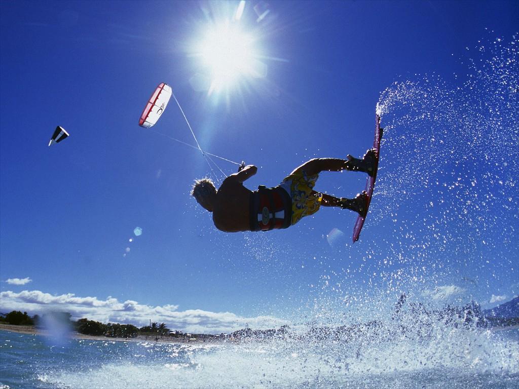 Kiting nitky, které ovládají padák Dyneema lana se používají také v oblasti Kitingu.