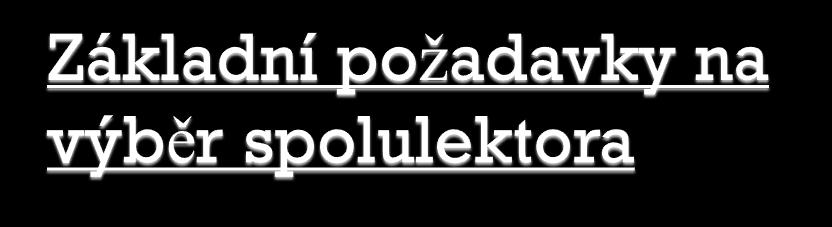 Má zkušenost s tématem, o kterém školí: například: pokud je kurz zaměřený na práci s počítačem, pomocník by měl umět používat počítač.