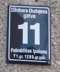 Prosinec 1991 zvolen prezidentem Čečenska (imponoval vojenskou kariérou) přerod v nacionalistu snaha sjednotit Čečeny Během války s Ruskem