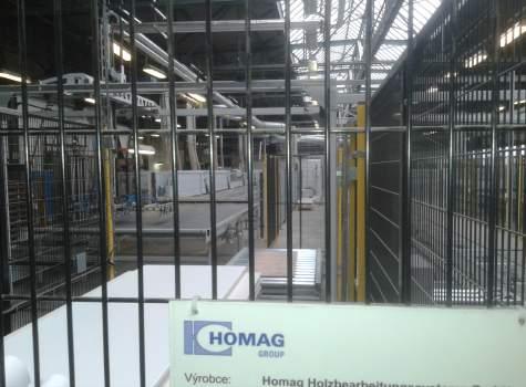 Kč květen 2015: výrobní kapacita je 450 kusů dveří za směnu FHC je složeno ze dvou samostatných částí
