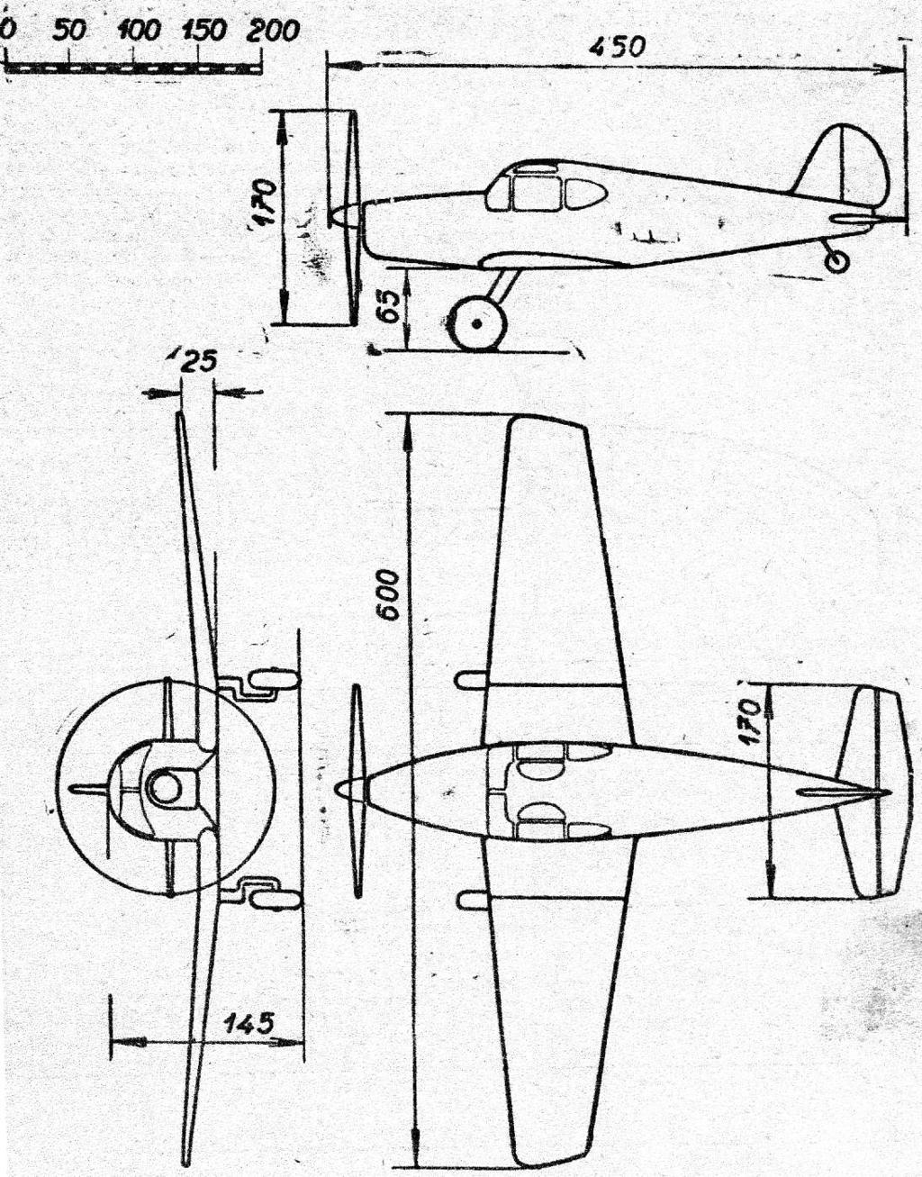 1, 2, 14 jsou přepážky trupu, čís. 9 a 10 podélníky, čís. 48 elektrický motorek, který v chodu vrčí jako motor skutečného Sokola a jehož obrátky je možno v letu libovolně měnit.