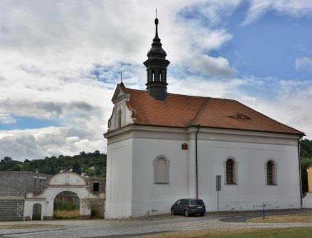 Královské město Kadaň Osmnáctitisícové město Kadaň se nachází v kraji, kde řeka Ohře opouští sevření Krušných a Doupovských hor.