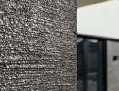 POVRCHOVÉ ÚPRAVY DESIGN Metallic SPECIÁLNÍ EFEKTY Elegantní vzhled Zdůraznění zdobnosti Imitace metalického povrchu Moderní fasády touží vzbuzovat pozornost nátěry Baumit Metallic zaujmou svým