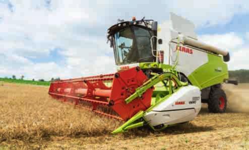 LEXION 780 s žací lištou VARIO 1230 Vždy ve správné pozici. Žací ústrojí VARIO nabízejí plynulý posun v rozsahu 700 mm.