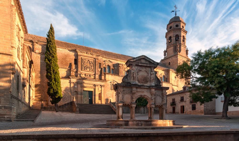 Baeza Ve 13. století se Baeza stala hlavním městem Horního Guadalquiviru.