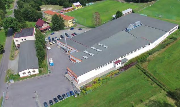 02 O NÁS Rodinný podnik Výroba koupelnového nábytku RALSKO 10.000 m 2 CVIKOV 9.000 m 2 CVIKOV RALSKO PRAHA INTEDOOR s.r.o. Moderní, technologicky vyspělá společnost se sídlem v České republice 25 km od hranic s Německem ve městě Cvikov.