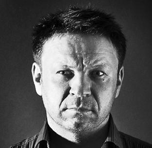 MODERÁTOR: Josef Smutný, Praha, ČR Architekt, předseda spolku Člověk a prostor. Od roku 1997 vede vlastní architektonickou kancelář.