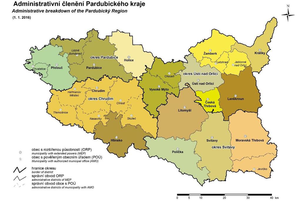 Analýza území 2 ANALÝZA ÚZEMÍ 2.1 Popis řešeného území Pardubický kraj, složený ze čtyř okresů Chrudim, Pardubice, Svitavy a Ústí nad Orlicí, měl k 31. 12. 2014 celkem 451 obcí (6.