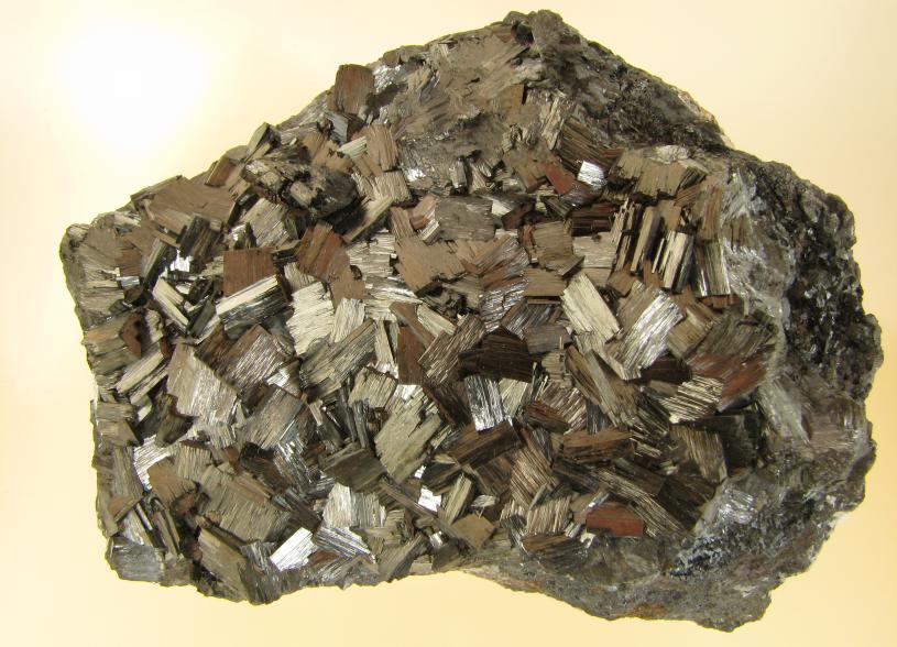 Krystaly pyrolusitu z dolu Marie Terezie (sbírky
