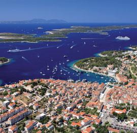 4. Starogradské polje 4a a město Hvar 4b Turistické sdružení města Hvar Trg sv. Stjepana b.b., 21450 Hvar Tel.: +385 (0)21 741 059 E-mail: tzg-hvar@st.t-com.hr, info@tzhvar.hr www.