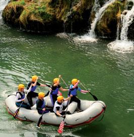 46 1. Mlynářská osada Rastoke 1 Turistické sdružení města Slunj Braće Radića 7, 47240 Slunj Tel.: +385 (0)47 777 630 E-mail: info@tz-slunj.