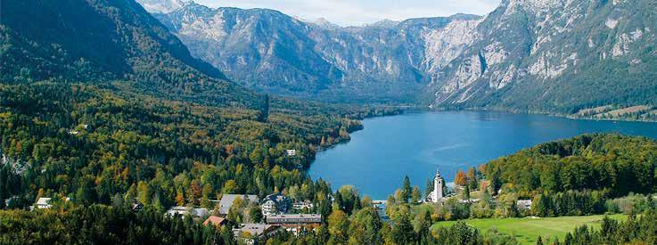 Slovinsko Bohinj > Bohinjska Bistrica 11 km, Bled 39 km V ňadrech Julských Alp je ukryto Bohinjské jezero, které svou tajemnou a netknutou krásou láká a provokuje návštěvníky.