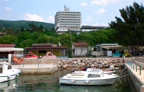 Chorvatsko Kvarner Crikvenica 15% sleva do 31.1.2016 10% sleva do 1.4.2016 dítě do 6 let ZDARMA -15 % Hotel OMORIKA 3* Renovován v roce 2015! Poloha: obklopen borovým hájem, cca 2 km od Crikvenice.