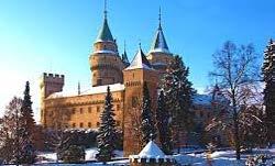 říjen - prosinec 2017 K titulní straně Krásy a pamiatky Slovenskej Republiky Bojnický hrad 25.