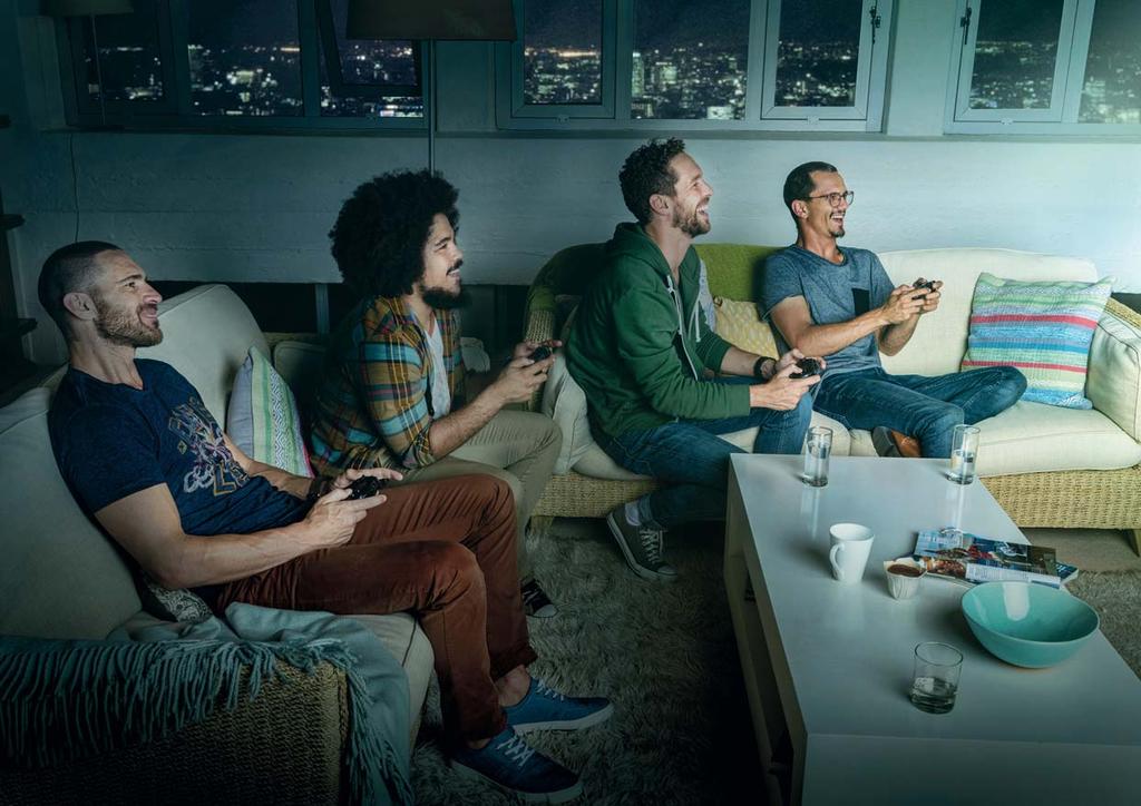 Lokální multiplayer Online Multiplayer Multiplayer Hráči mohou propojit až 8 konzolí Nintendo Switch a
