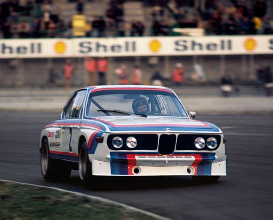 V roce 97 je založeno BMW Motorsport GmbH. MOTORSPORT S VELKÝM M. Od začátků značky se za vývojem každého BMW skrývá požadavek na vysoký sportovní výkon.