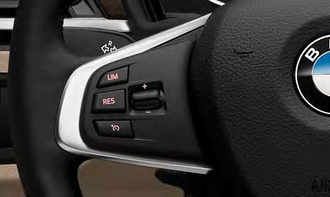 Výbava modelu Advantage: Zadní parkovací asistent (PDC) 2zónová automatická klimatizace, individuální nastavení teploty vpravo a vlevo Systém pro automatické