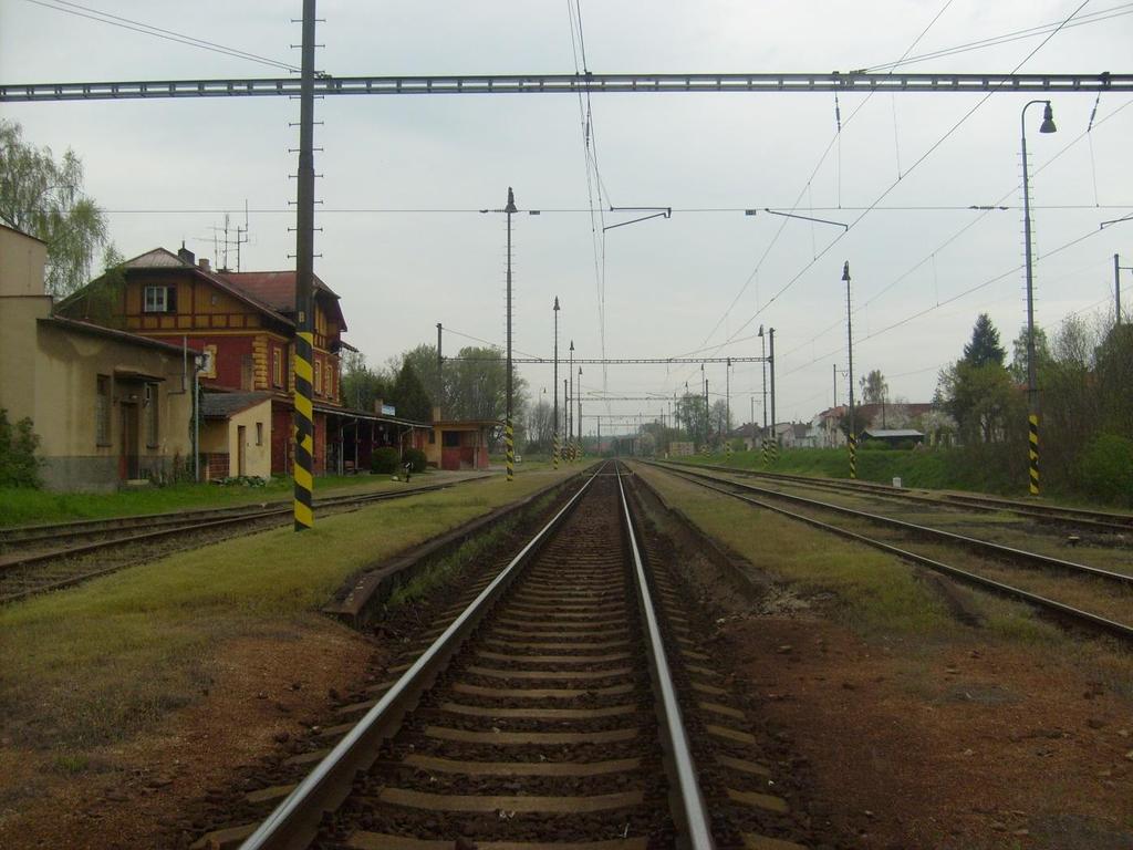 Obrázek 5: Železniční stanice Kardašova Řečice Výhybna Velký Ratmírov (viz obrázek 6) je mezilehlou dopravnou, která leží v km 19,206 až 20,570.