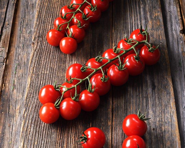 Nelinka Cherry sladké rajče na větvičce Nelinka, další z rodiny lahodně sladkých cherry rajčat balených na větvičce.