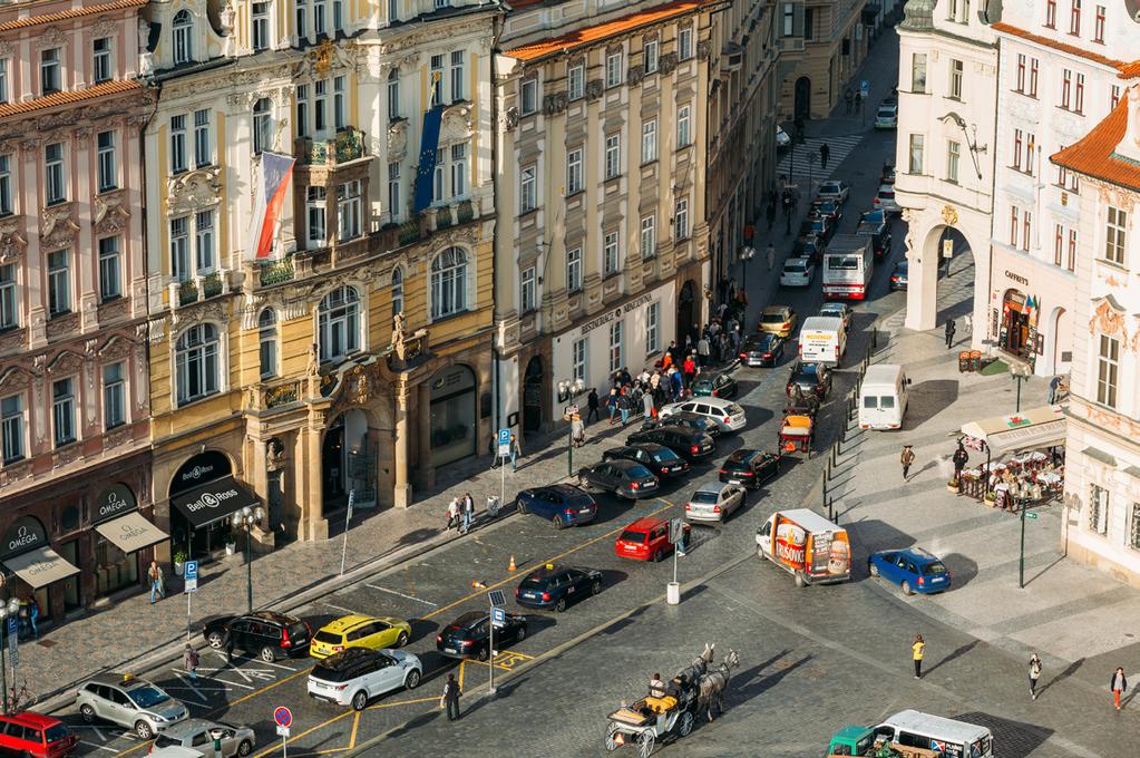 téma čísla Každodenní mobilita v Praze: jak a dojíždějí do zaměstnání? Každodenní pohyby lidí v prostoru města si můžeme představit jako krevní oběh v lidském organismu.