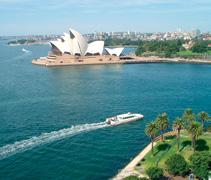 Proto Vám spolu s National Australia Bank (NAB) nabízíme jednoduché a bezpečné otevření australského bankovního účtu ještě před Vaším odletem do Austrálie, tak abyste si na něj mohli zaslat v