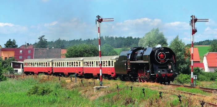 DUBEN KVĚTEN 26. 4. Svatý Jiří 005 Zvláštní parní vlak na Řipskou pouť a k otevření muzea ve Zlonicích. 475.179, Bai, Ce Praha-Braník Kralupy n. V.