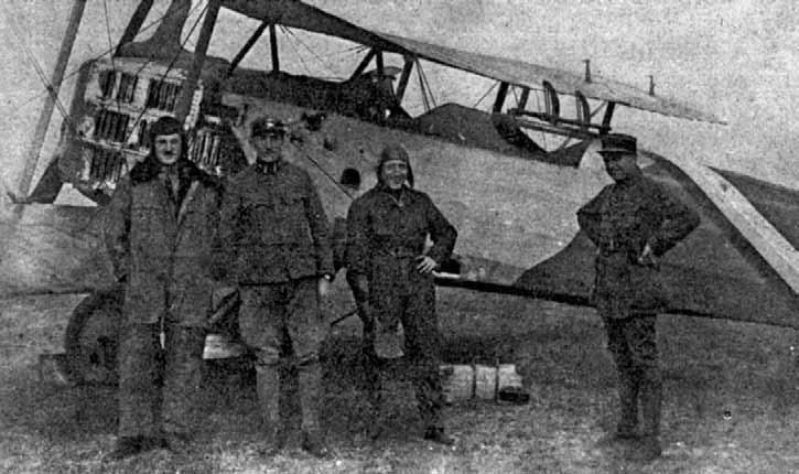 1918 1938 Přílet italských těžkých bombardovacích letounů Caproni Ca.3 a přesun francouzské Escadrille Br.