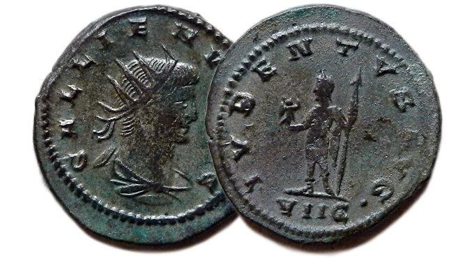 Juno se na těchto reversech zobrazuje stojící i sedící, na některých mincích s pávem, který je jejím symbolem.