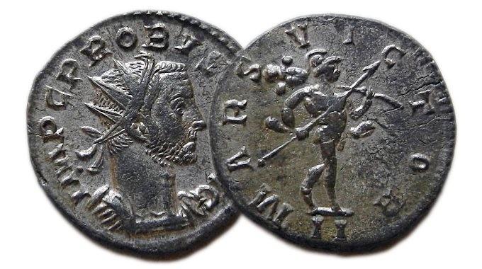 Na mincích je zobrazeno dvojspřeží táhnoucí vůz, na němž sedí žena s půlměsícem nad hlavou.