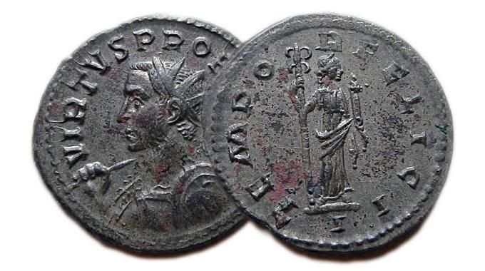 SVMMVS SACERDOS AVG (Císař, nejvyšší kněz) - Legenda vyskytující se na mincích Elagabala