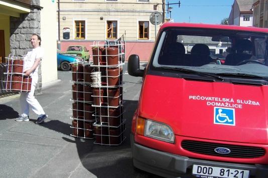 vitamínový nápoj nebo čaj. Dle potřeby je možno si objednat dietu. Vaříme D4: žlučníkovou, D9: diabetickou a D10: neslanou.