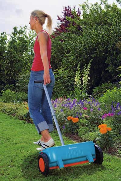 účinné obnově trávníku. Sypací vozíky Vhodné pro setí a hnojení.
