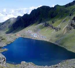 výstup na vyhlídku Tsergo Ri (4984 m) a zpět do Kyangjin 9. trek do Ghore Tabela (2992 m) 10. trek do Thulo Syabru (2210 m) 11. trek do Cholangpati (3584 m) 12. trek do Gosainkunda (4380) 13.
