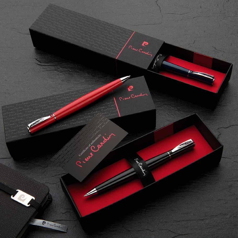 P I E R R E C A R D I N M A T I G N O N Luxusní kovové kuličkové pero Pierre Cardin, které je navrženo v elegantně hladkém designu poutá svým
