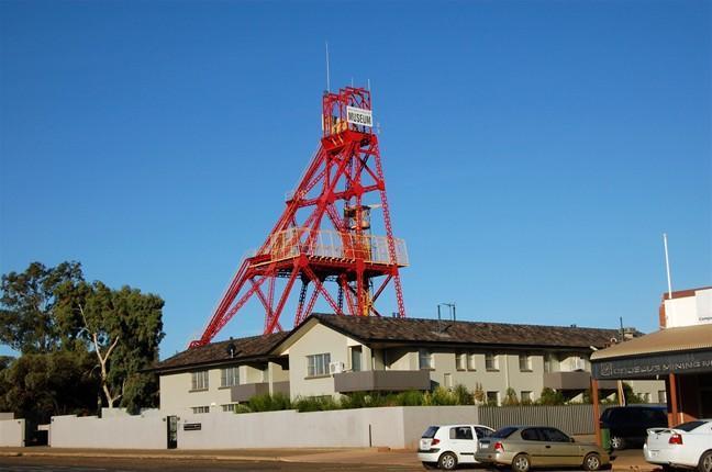 5. Místo City of Kalgoorlie-Boulde Provincie: Západní Austrálie Stát: Austrálie Počet obyvatel: 30 903 Rozloha: 95 575 Km 2 Bylo založeno v roce 1989.