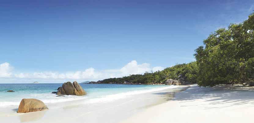 SEYCHELY Raffels Praslin *****/* Top luxusní resort leží na ostrově Praslin na severovýchodním pobřeží, podél nádherné písečné pláže Anse Takamaka.