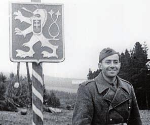 jednotek v SSSR, byla jeho nedůvěra vůči londýnskému MNO i československé zpravodajské službě. 6 Gen. L. Svoboda obdržel nařízení k jeho zformování u sboru koncem roku 1944.