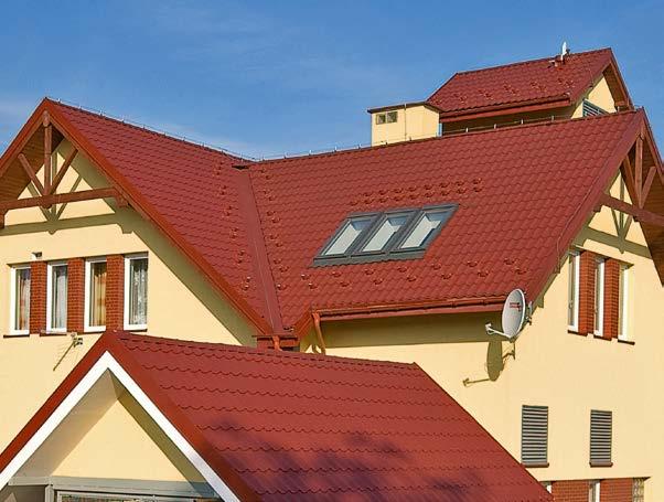 Tabule do sebe výborně zapadají, kapilární drážky odvádějí vodu ze střechy a plná dostupnost povlaků a barev způsobuje, že se tento profil stane základem bezpečné, trvalé a vkusné střechy.