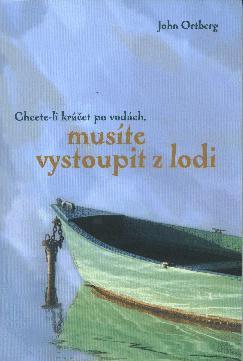 Adventní věnec by měl být umístěn na čelném místě v kostele. Mnoho rodin má malý adventní věnec doma. Tato skutečnost připomíná rodinám jejich spojení s farní obcí.