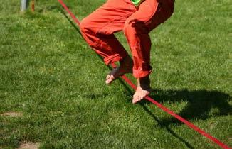 Slackline DOPLŇKOVÉ AKTIVITY Info: Najít stabilitu a ujít pár metrů není tak jednoduché, pod vedením